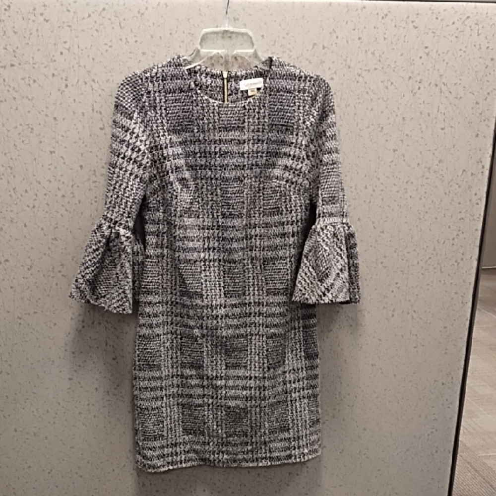 Calvin Klein black and white dress size 4